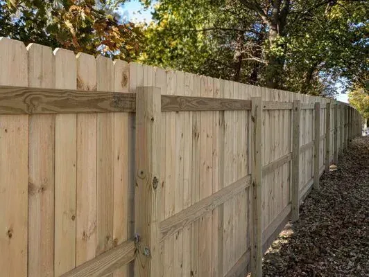 Wood fence installation in Slidell, Louisiana